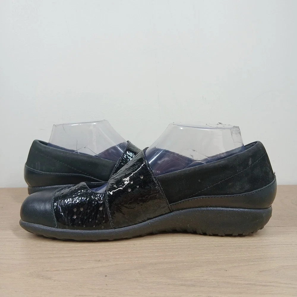 Naot Mary Jane Shoes Women 8 Black Leather Patent Hook Loop Comfort Flat